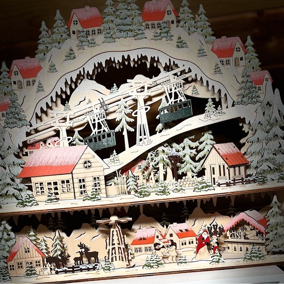Martha Stewart LED Winter Village Scene - Picture 9 of 14